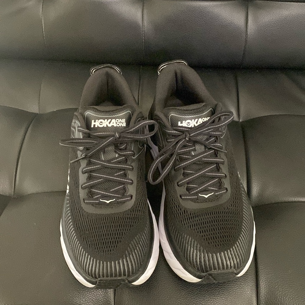 Women’s Black and White HOKA One One Bondi 7 Size 6.5